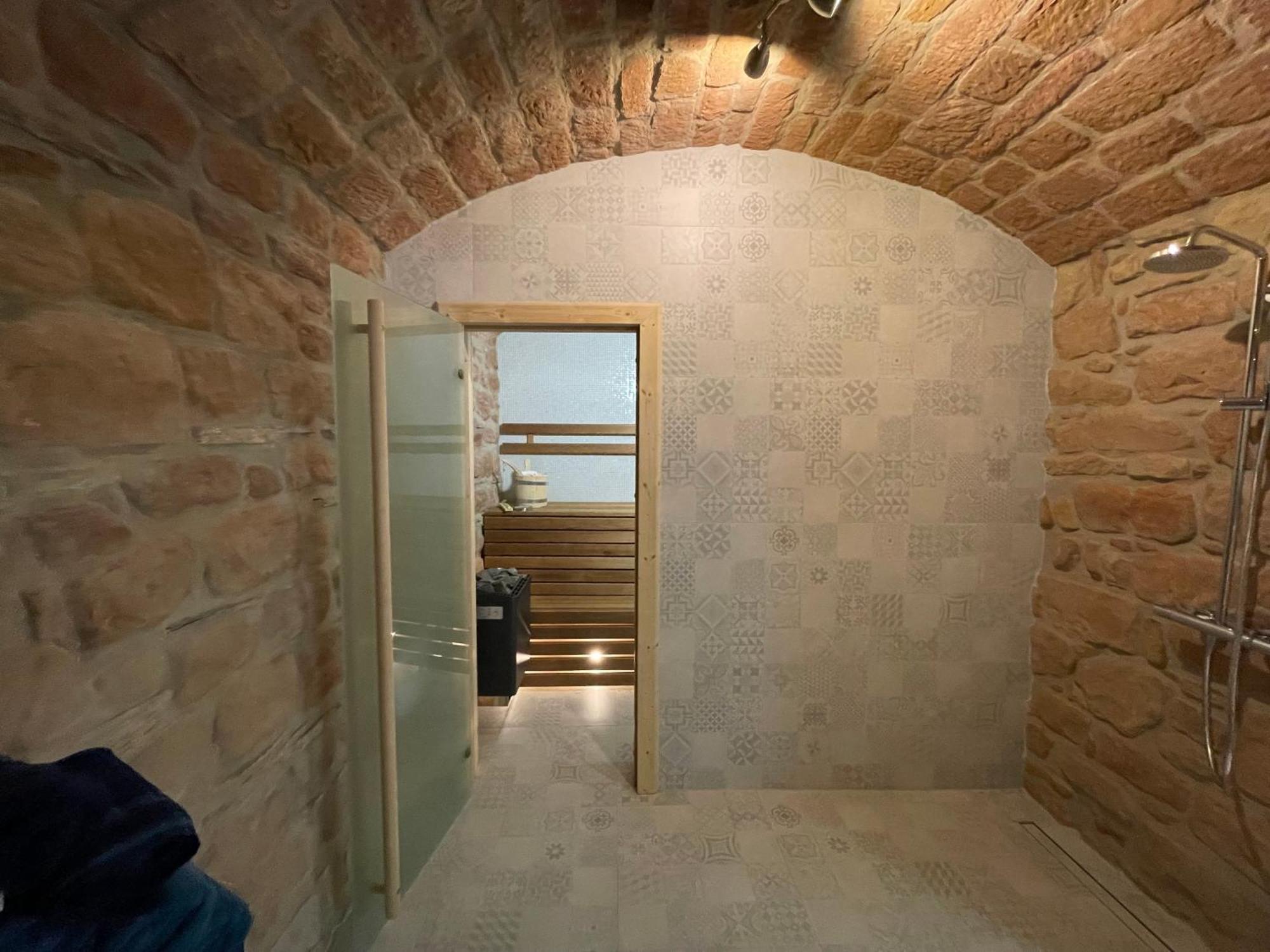 Luxurioese Ferienwohnung Mit Wellness Oase Saarburg Kültér fotó